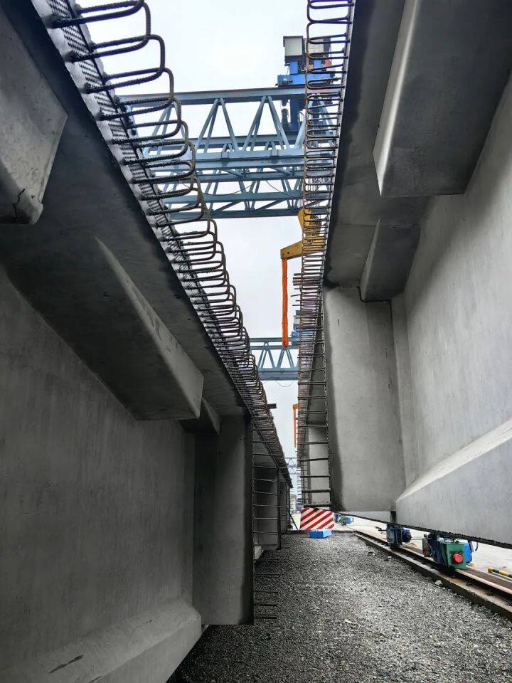 來自安盤高速建設工地的報道 | “龍骨”出自“俄奪村”