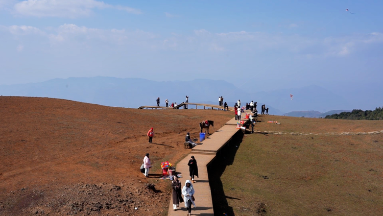 貴州：春節旅遊人氣旺 各地景點業態豐富