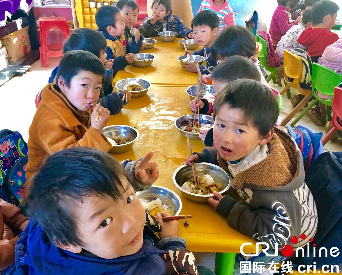 貴州：營養餐助力山區教育脫貧（組圖）