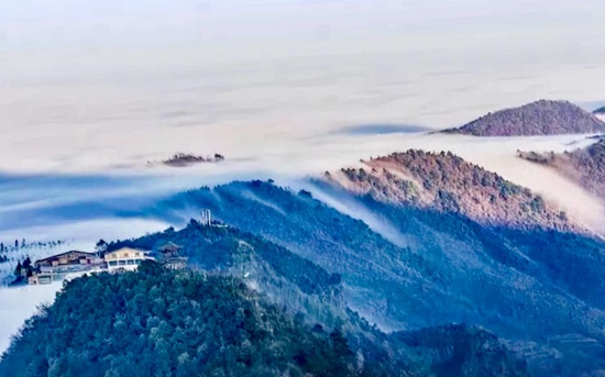 “旅遊+”融合發展讓貴州六盤水四季有風景