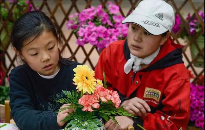 （旅遊）五一打卡“網紅地” 到下司古鎮玩轉匠人集市