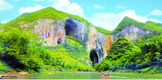 （旅遊）貴州紫雲格凸河：景區升級盛裝迎客 文化表演精彩呈現