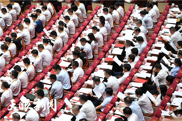 （市州）今天的表彰大會，省委書記孫志剛為什麼提到了這五個人……