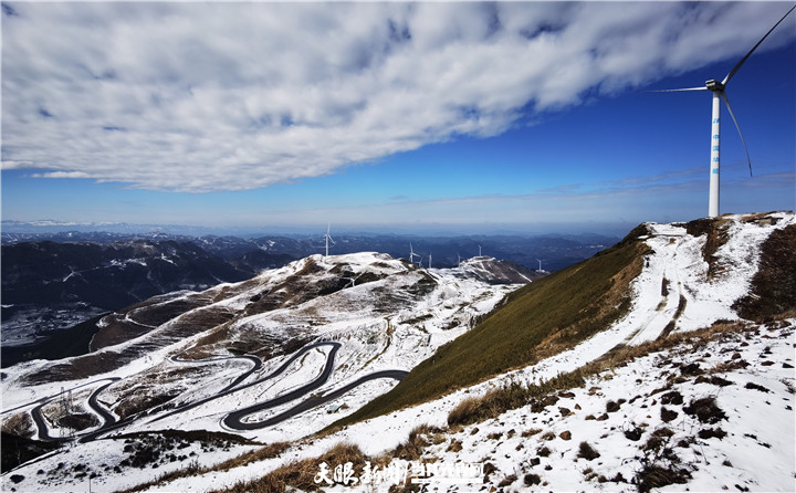 （中首）畢節赫章：韭菜坪雪後“霧凇”驚艷美景醉人