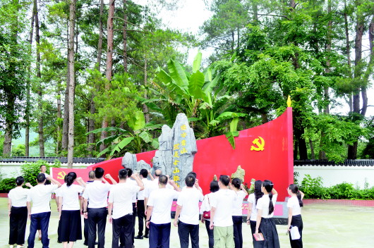 遵義紅花崗區老城街道：舉辦系列活動慶祝黨的生日