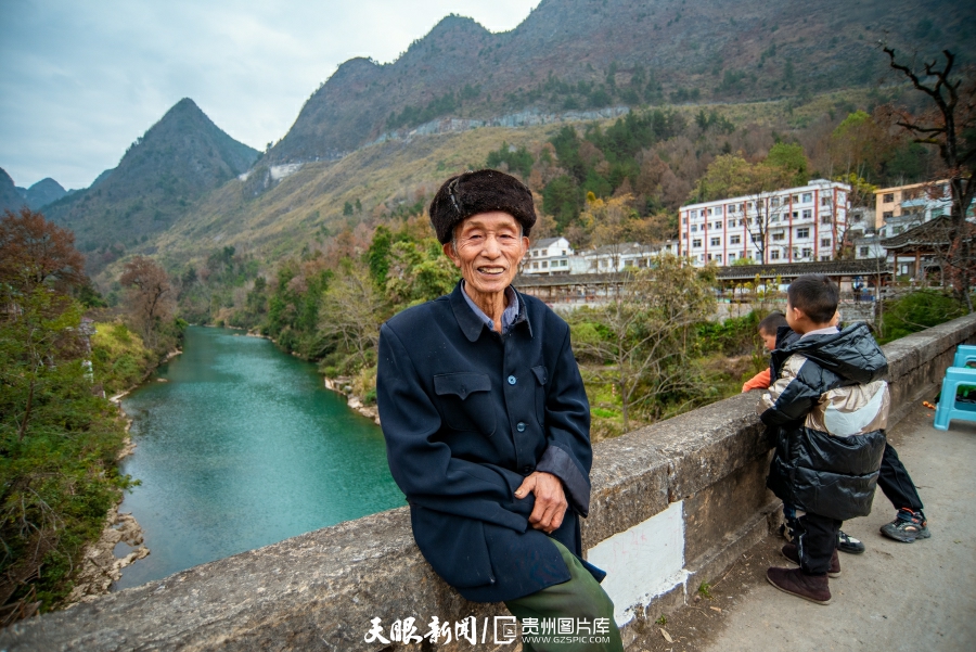 一河三橋見證貴州山區巨變