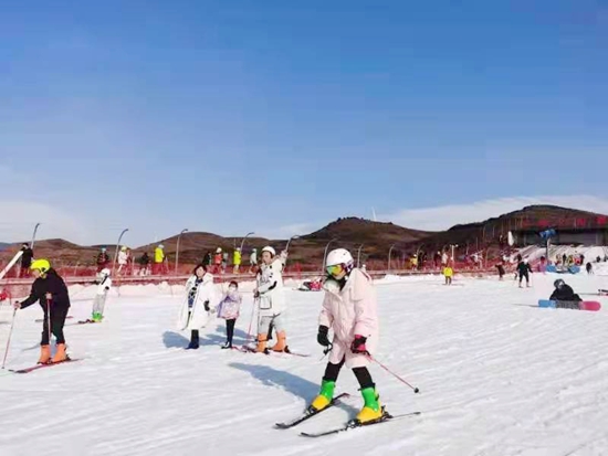 （原創）貴州六盤水：冰雪旅遊成為春節旅遊新風尚_fororder_六盤水