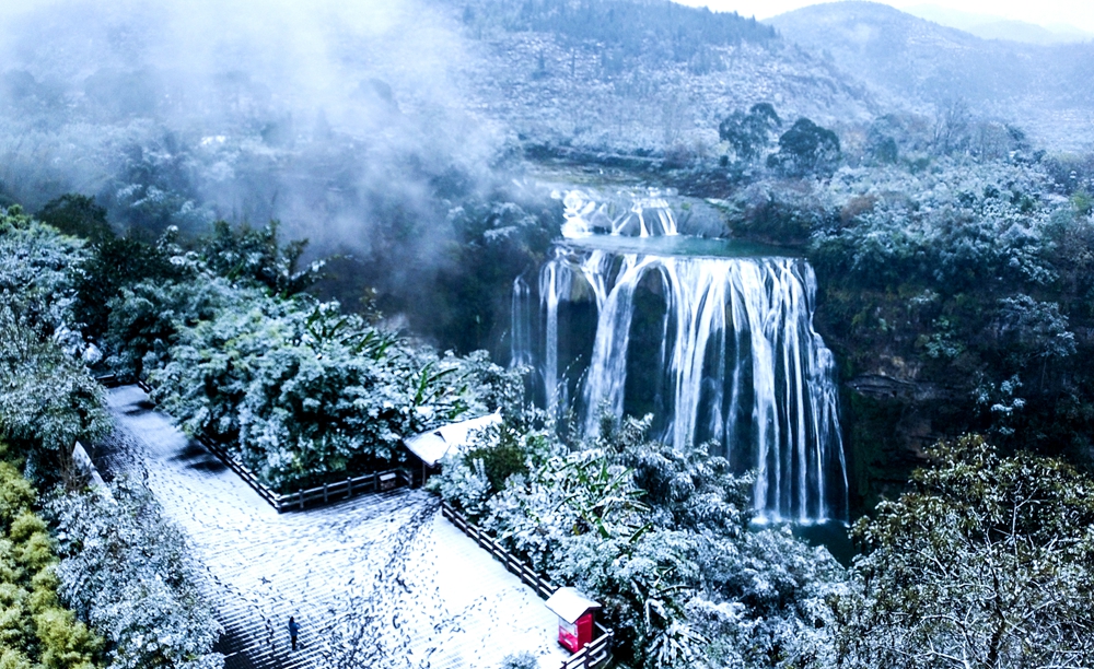 貴州黃果樹：銀裝素裹 雪景美如畫_fororder_微信圖片_20220222153538