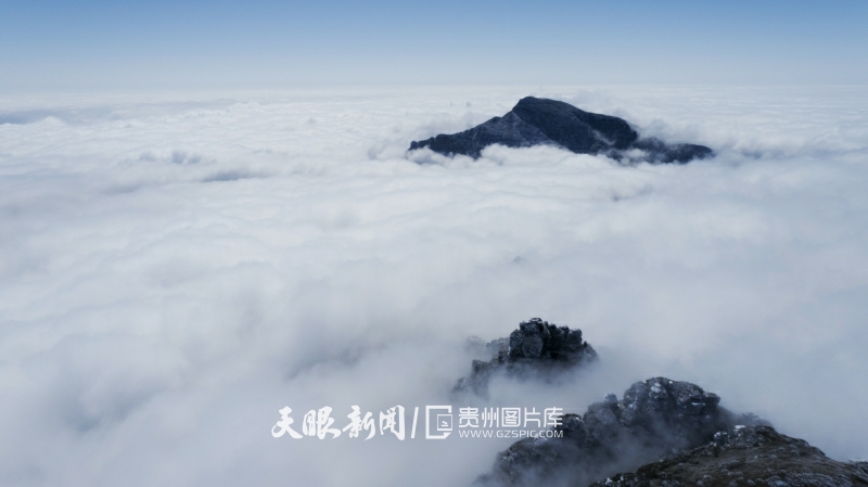 銅仁梵凈山：雲海如仙境