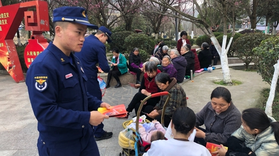 （供稿）貴陽修文開展“學雷鋒、樹榜樣”志願者服務主題黨日活動_fororder_微信圖片_20220304145439