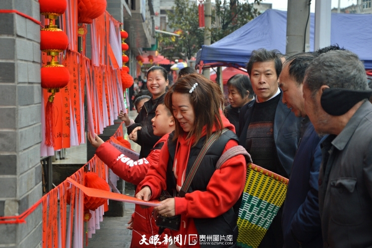 貴州：紅紅火火 多彩民俗鬧元宵