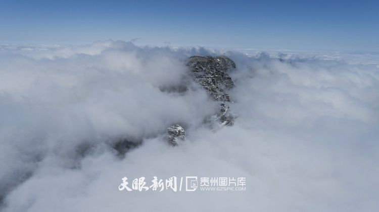 銅仁梵凈山：雲海如仙境