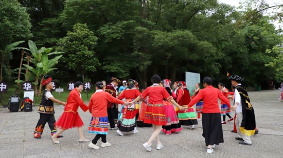 （供稿）貴州修文：文旅活動亮點紛呈 端午旅遊“熱度”攀升_fororder_微信圖片_20220606161727