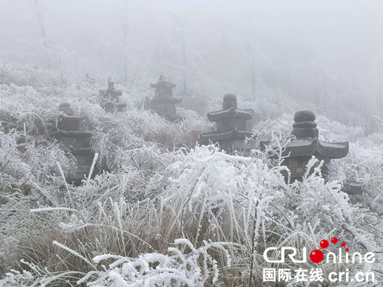 圖片默認標題_fororder_貴州貴定陽寶山雪景