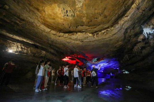 遵義綏陽十二背後旅遊區：借力文旅消費券 促進暑期旅遊消費增長