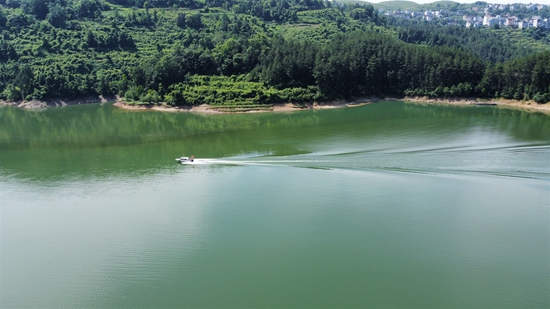 （供稿）貴州思南：生態富民成效顯_fororder_思林烏江白鷺湖濕地公園 肖月攝