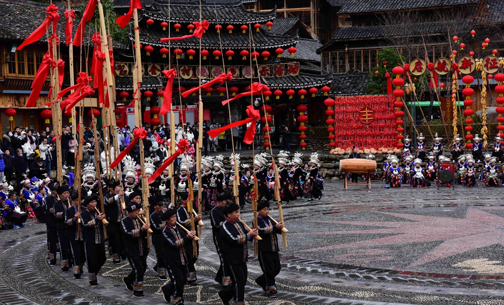 2023年全國“村晚”示範展示活動在黔東南雷山舉辦_fororder_8fea4332c439e269941423dc863ca50