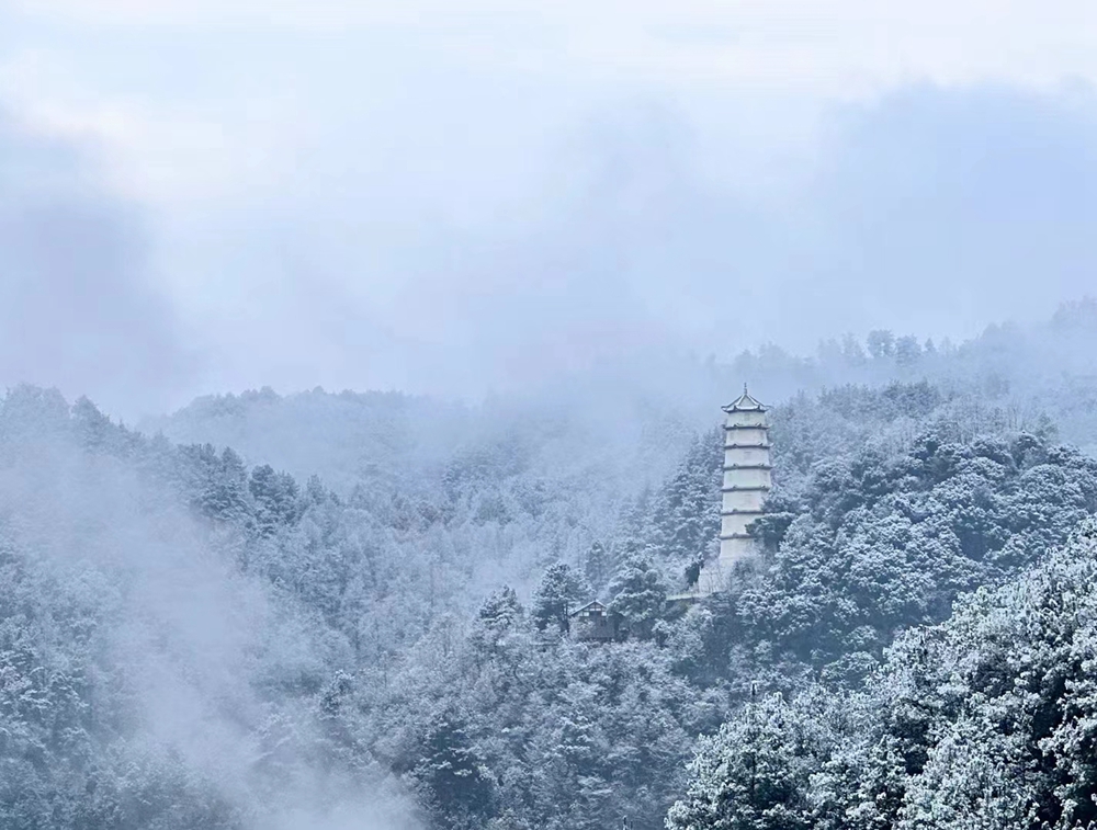 貴州多地迎降雪 白色大地景色美_fororder_微信圖片_20221229114423