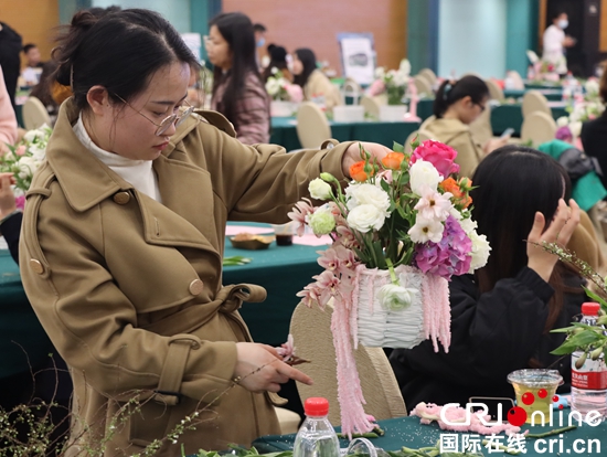 （原創）貴陽貴安舉行紀念“三八”國際婦女節傳承文化手工藝術活動_fororder_IMG_5782.JPG