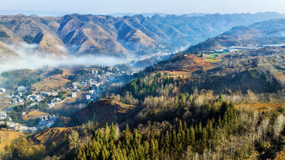 貴州鍾山：雲海翻涌 春景如畫_fororder_0220_8