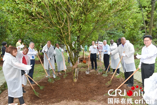 20余位駐華使節在貴州發佈“生態文明建設共同聲明”_fororder_微信圖片_20230606125249_副本