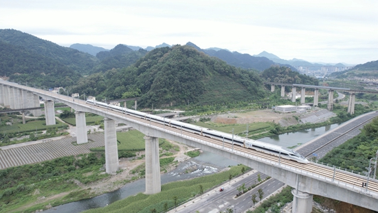 貴南高鐵貴州段進入按圖行車試驗_fororder_高鐵3