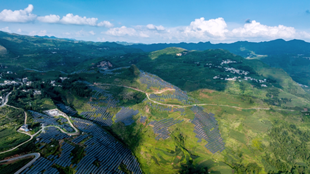 貴州鍾山：群山披綠 光伏“生金”_fororder_微信圖片_20230727160647