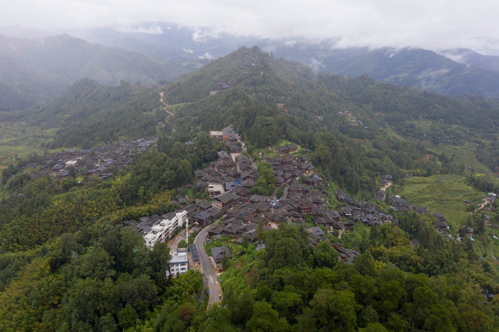 貴州從江：岜沙苗寨引客來_fororder_2023年9月13日，拍攝的貴州省從江縣丙妹鎮岜沙苗寨一景（無人機照片）。DJI_0503.JPG