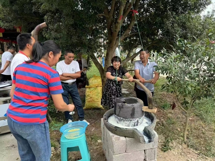 貴陽市修文縣六屯鎮大木村厚植“五色文化” 打造農文旅體特色旅遊村