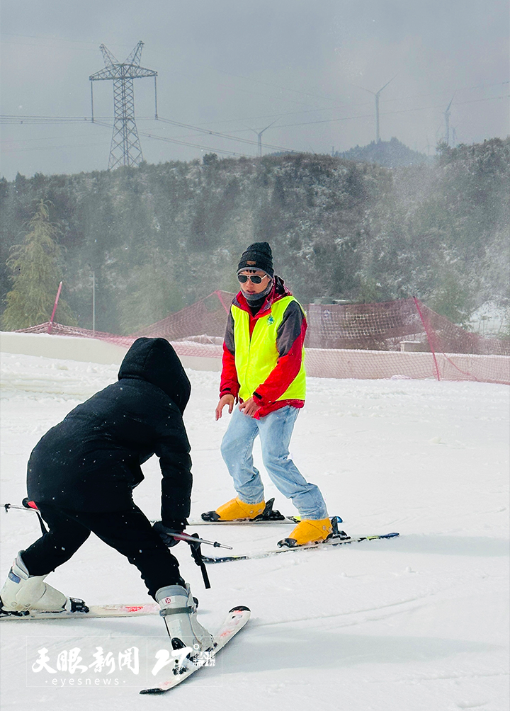 讓外省遊客貴州冬季之旅不留遺憾｜貴陽雲頂滑雪場“寵客”開門