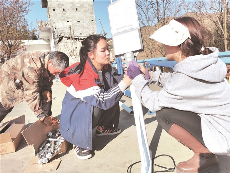 盤州市本歹村駐村第一書記楊麗： 這裡就像我的另一個家