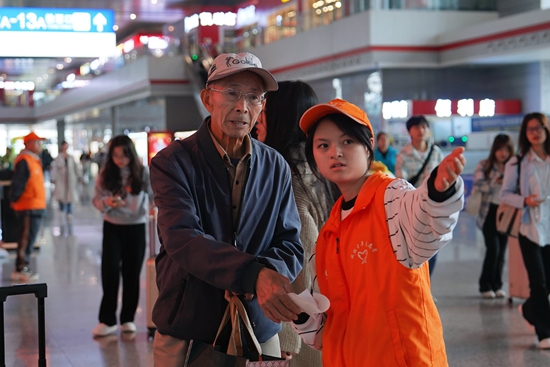 鐵路“五一”運輸圓滿落幕 貴陽車站發送旅客152.6萬人_fororder_微信圖片_20240507151220