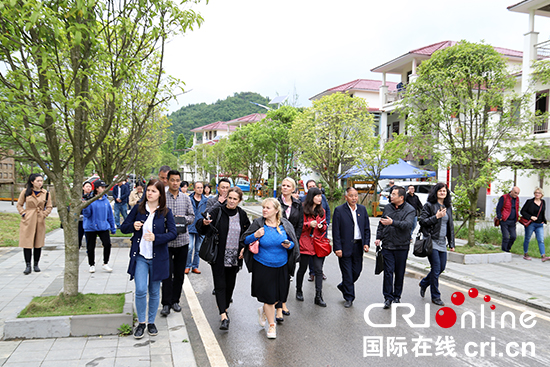 中東歐國家記者團訪黔 深度感受貴州變化