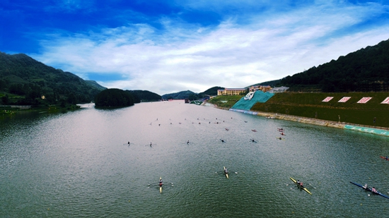 貴州綏陽：“五一”玩法上新 打開文旅消費新方式_fororder_臥龍湖風光（綏陽縣融媒體中心供圖）