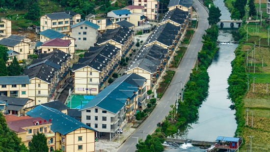 貴州綏陽：民宿激活鄉村旅遊“美麗經濟”_fororder_溫泉鎮公平村民宿 (2)李前勇攝.JPG