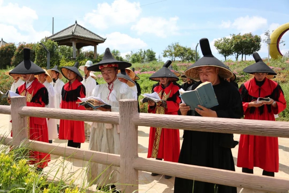 貴州威寧火把節暨避暑旅遊季正式啟動 邀八方來客共賞高原民族風情_fororder_640 (5)