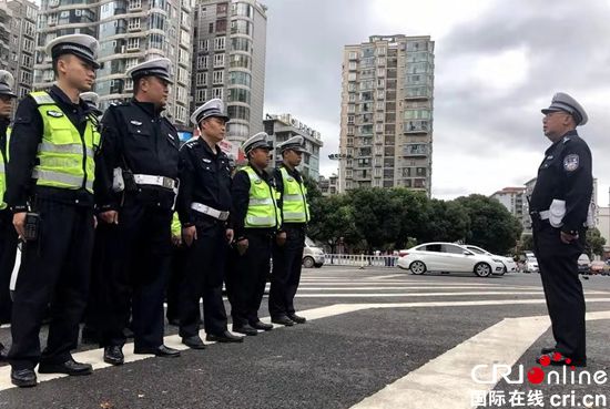 貴州六盤水交警：防患于未然 做好國慶期間道路交通安全管理工作