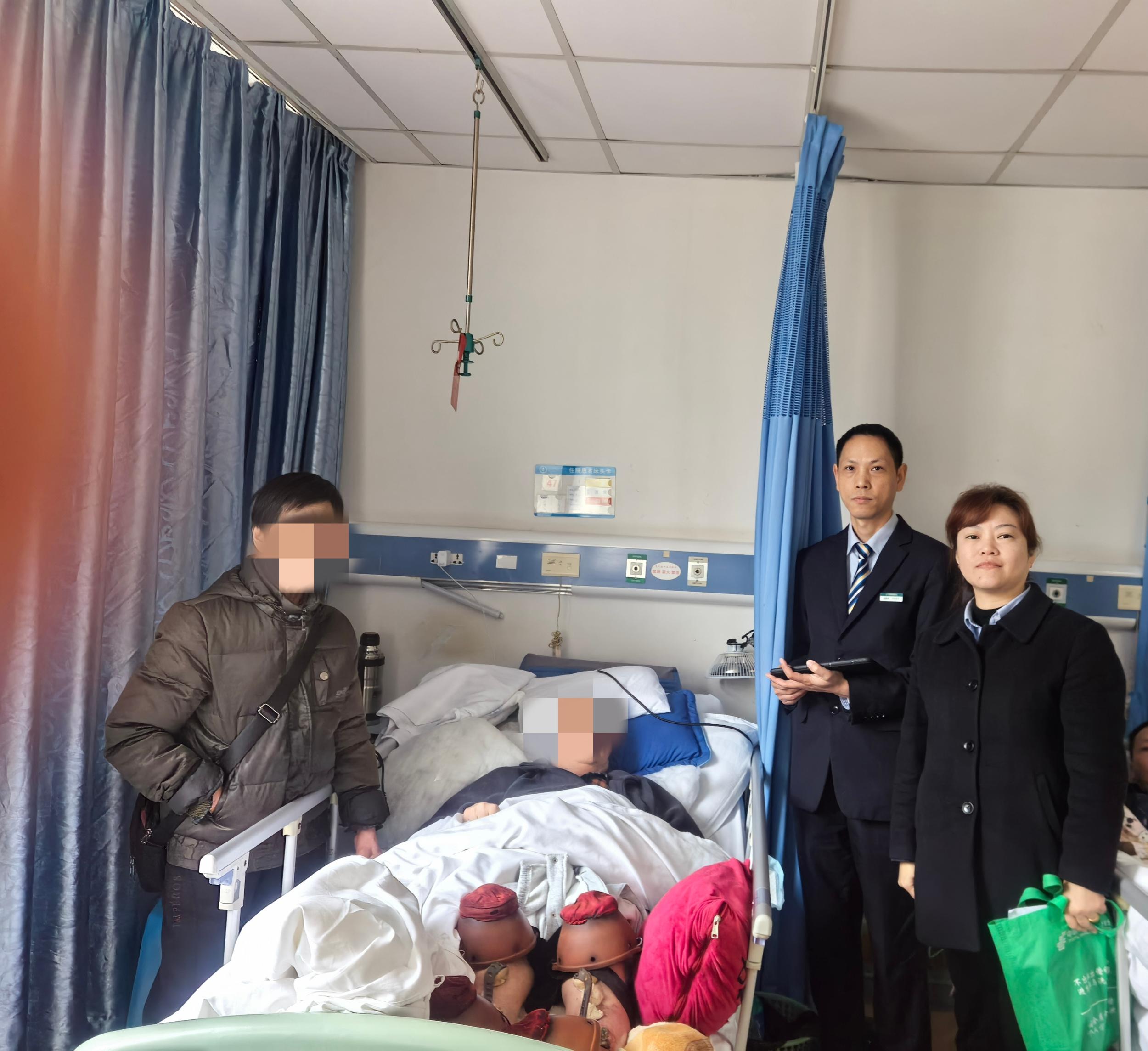 他們帶著愛心和移動設備來了！貴州郵儲溫情服務特殊群體_fororder_2