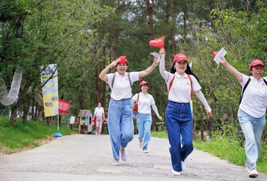 黔南凱美多第六季健步走活動在獨山縣舉行_fororder_微信圖片_20250612212841