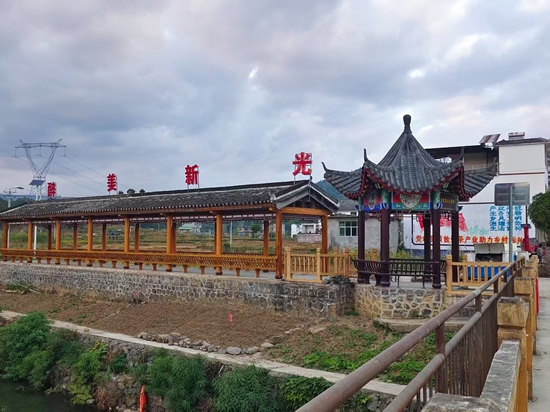 貴州平塘：人居環境煥新顏 和美鄉村入畫來_fororder_新光村環境衛生一角