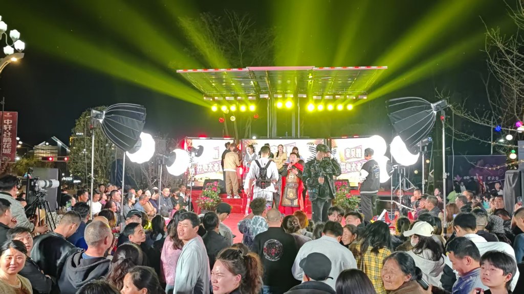 春遊貴州，開啟關於山水、人文、科技與人間煙火的多重想像_fororder_1744444179013_PDCDkz_1744444568786