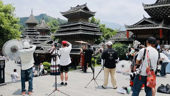 “五一”假期貴州黎平旅遊接待人數和綜合收入均創歷史新高_fororder_640 (3)