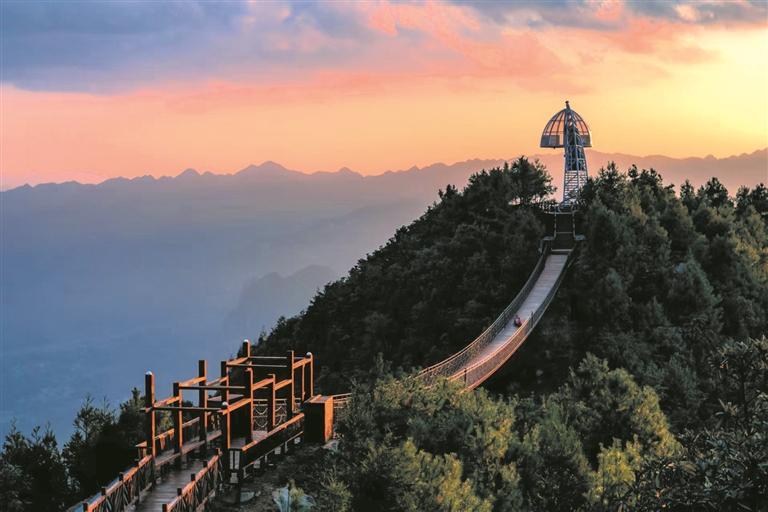 野玉海國家級旅遊度假區：探秘五彩林海 邂逅詩與遠方