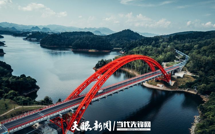 “橋”見貴州“高速平原”建設奇跡_fororder_222