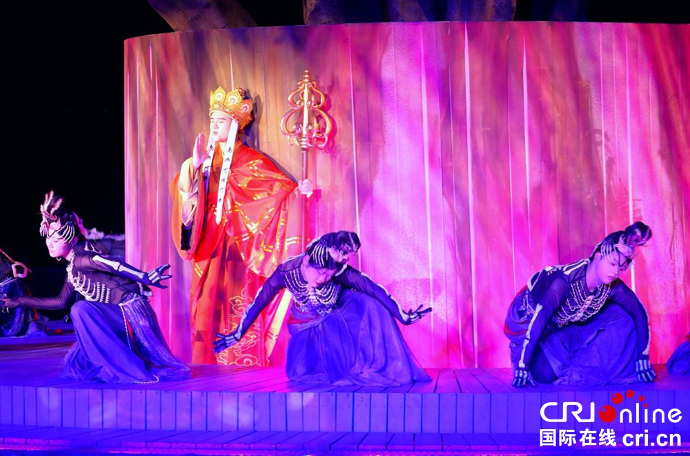 貴州黃果樹旅遊區陡坡塘夜遊體驗 “西遊之旅”  釋放文旅新活力_fororder_圖片4