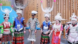 “壓箱底”的寶貝都拿出來了 貴州“村T”啟動紐約時裝周海選