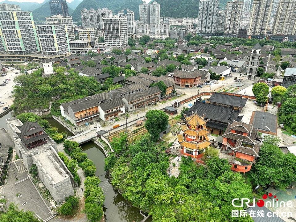 貴州鍾山：荷城美景讓外地遊客流連忘返_fororder_圖片1