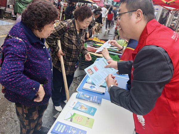 貴陽:跨行合作聚合力 假幣宣傳效果佳_fororder_圖片3