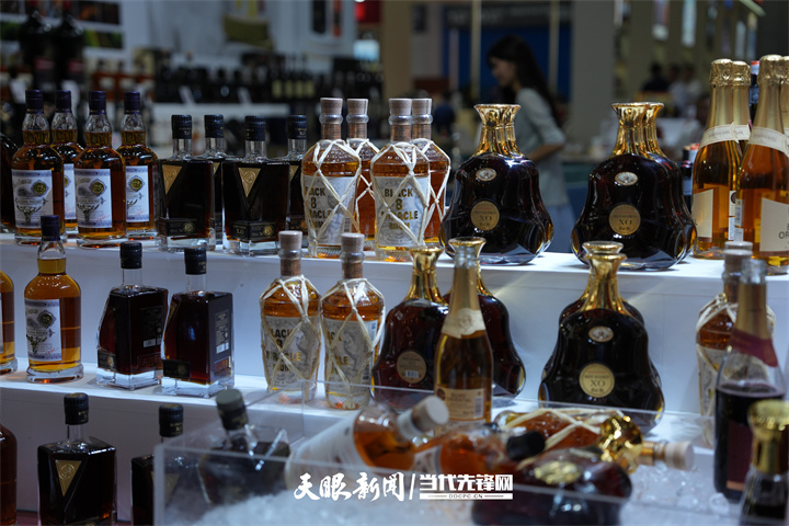 共品美酒  國際精品館成貴陽“醉”美會客廳