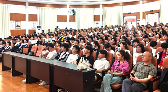 融堉家公益助學講座為貴州安龍學子“加油”_fororder_微信圖片_20250421084737